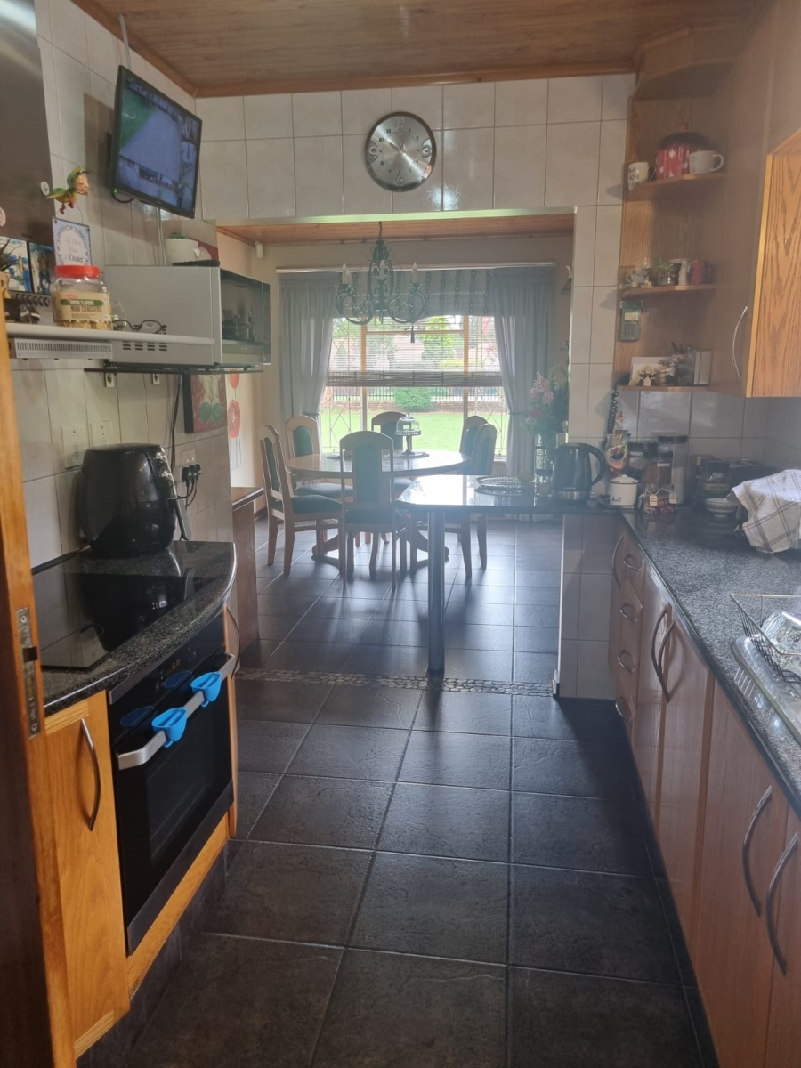 4 Bedroom Property for Sale in Abrahamsrust Free State